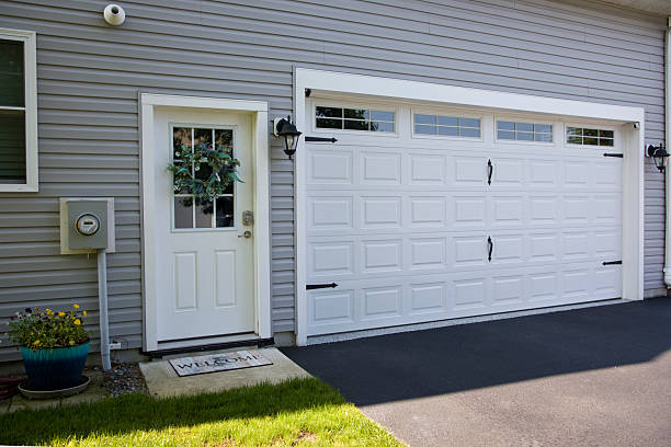 24/7 Emergency Garage Door Panel Replacement experts in Powder River County County, MT